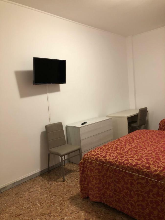 Leoncavallo House Milano Dış mekan fotoğraf